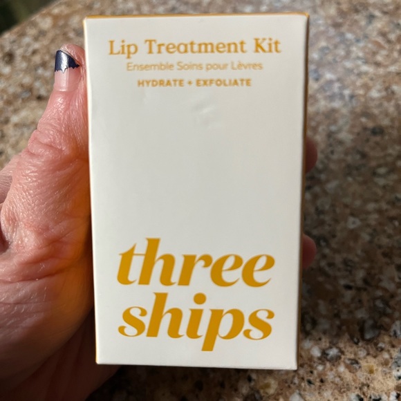 NWT Three Ships Lip Treatment Kit - Picture 2 of 15